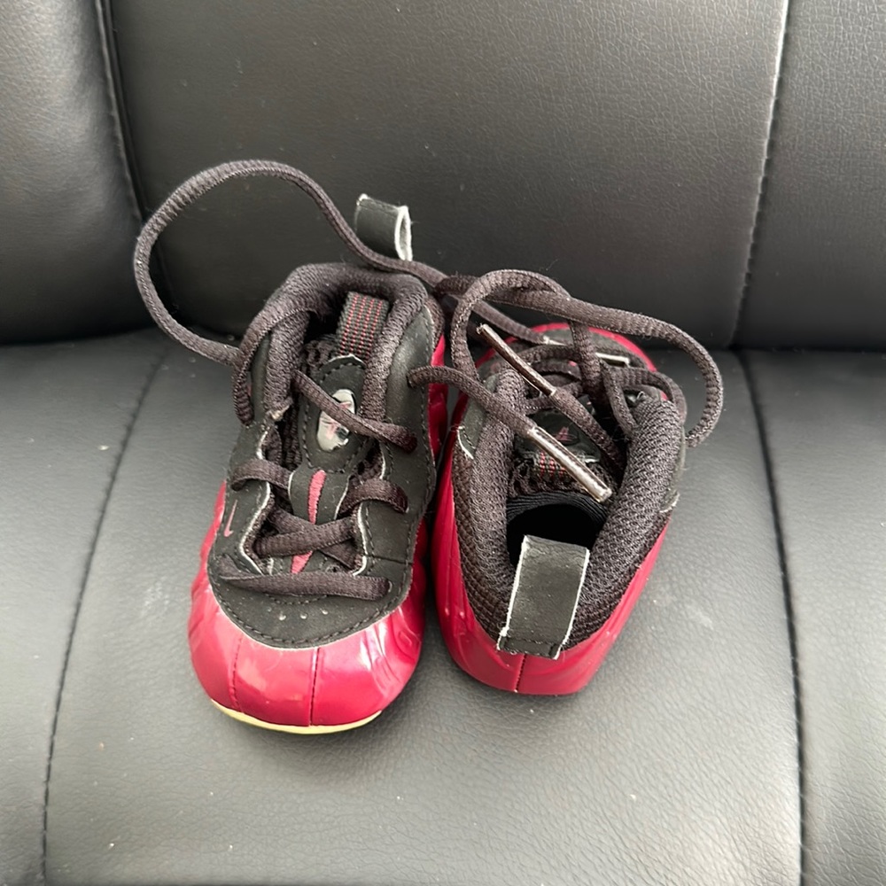 COPY - LIKE NEW Foam Posits 2C